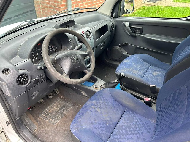 2011 peugeot partner bedrijfswagen bestelwagen - afbeelding 4 van  18