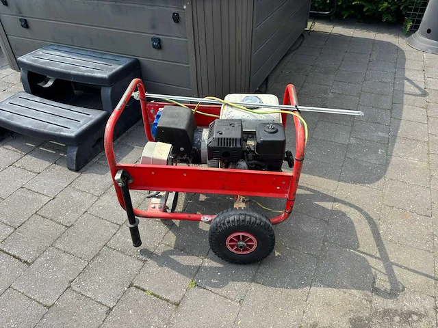 2011 pramac e4000 stoomgenerator - afbeelding 3 van  6