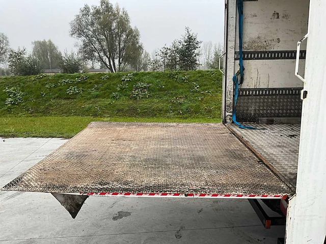 2011 rac10.10n - renders gesloten aanhangwagen met laadbrug - afbeelding 24 van  33