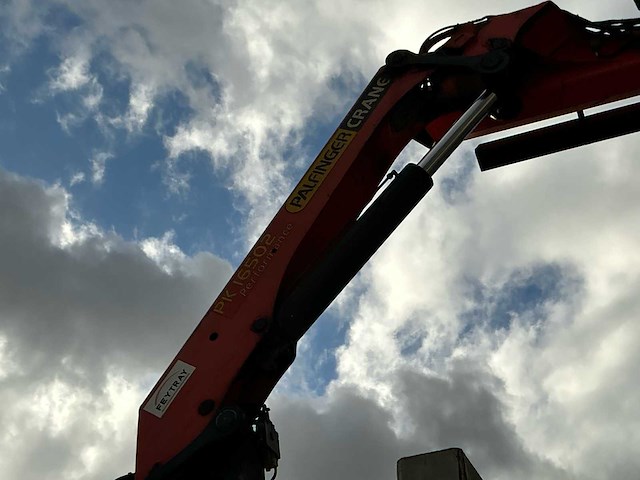 2011 renault kerax 460 tridem vrachtwagen met kraan en container - afbeelding 22 van  45