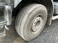 2011 renault kerax 460 tridem vrachtwagen met kraan en container - afbeelding 32 van  45