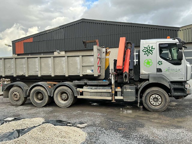 2011 renault kerax 460 tridem vrachtwagen met kraan en container - afbeelding 43 van  45