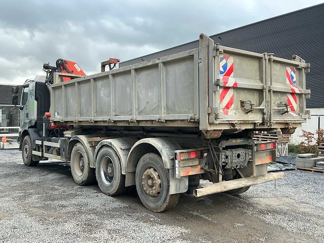2011 renault kerax 460 tridem vrachtwagen met kraan en container - afbeelding 34 van  45