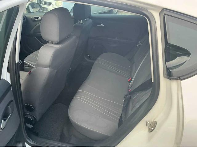 2011 seat leon d.2 1p personenwagens - afbeelding 17 van  35