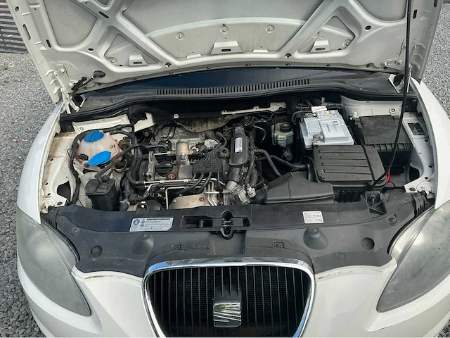 2011 seat leon d.2 1p personenwagens - afbeelding 34 van  35