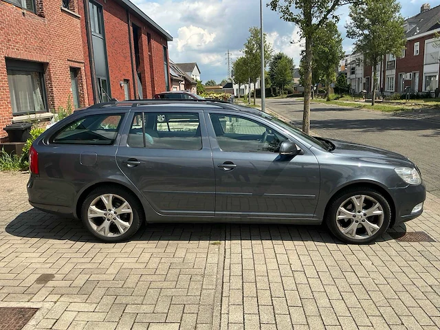 2011 skoda octavia - afbeelding 34 van  58