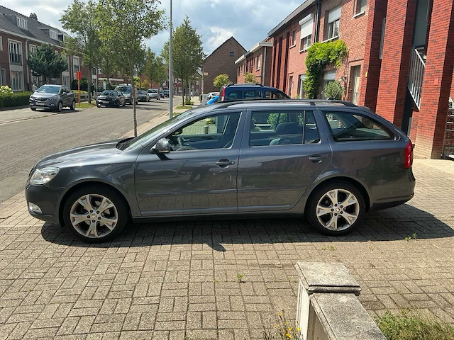 2011 skoda octavia - afbeelding 57 van  58