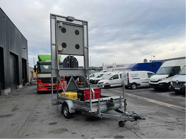 2011 stuer-egghe lp22eg ledbord 120 signalisatie aanhangwagen - afbeelding 11 van  17