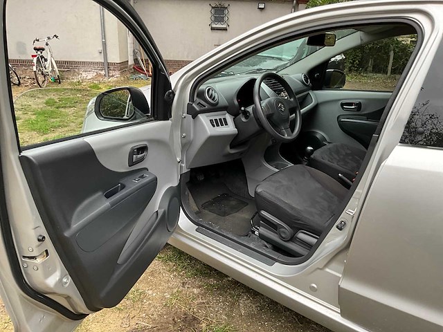 2011 suzuki alto personenauto - afbeelding 27 van  27