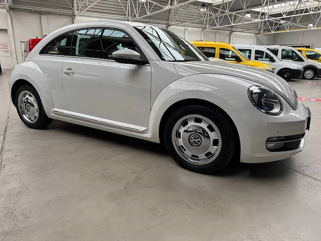 2011 volkswagen beetle benzine - afbeelding 15 van  25