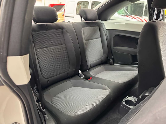 2011 volkswagen beetle benzine - afbeelding 23 van  25