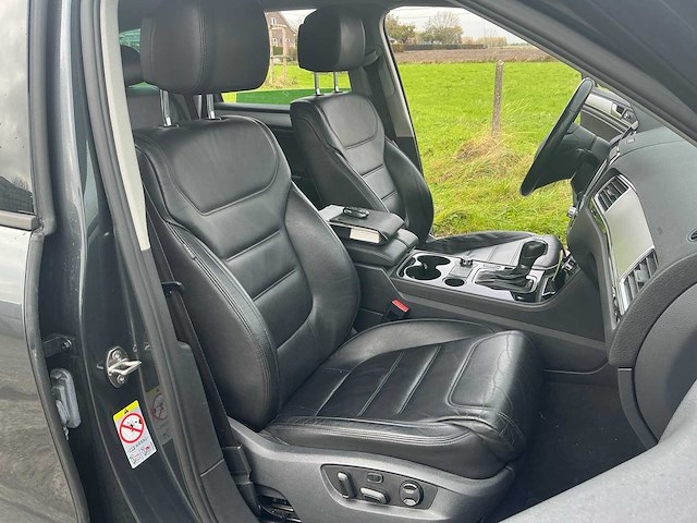 2011 volkswagen touareg personenauto - afbeelding 11 van  37
