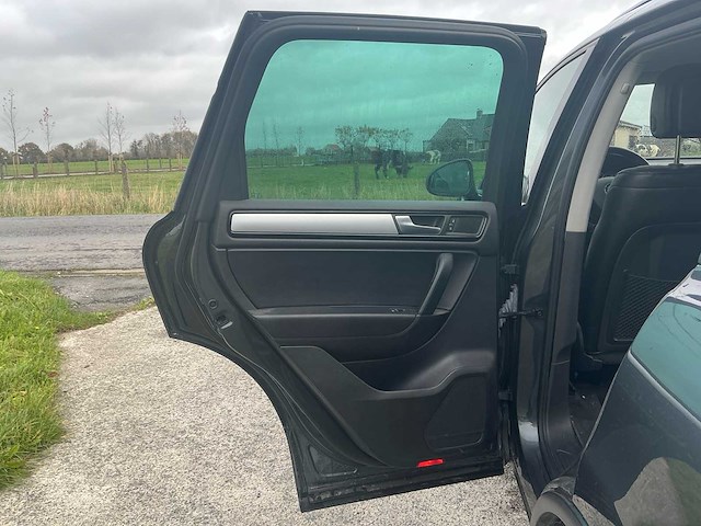 2011 volkswagen touareg personenauto - afbeelding 17 van  37