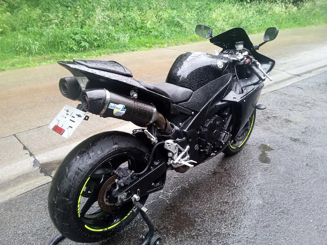2011 yamaha r1 motorfiets - afbeelding 2 van  7