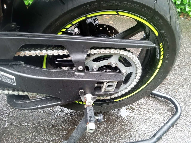 2011 yamaha r1 motorfiets - afbeelding 5 van  7
