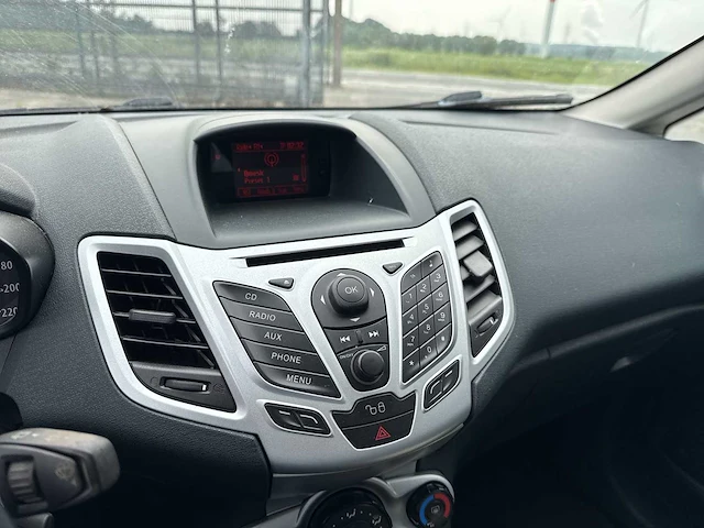 2012 - ford fiesta - personenauto - afbeelding 6 van  31
