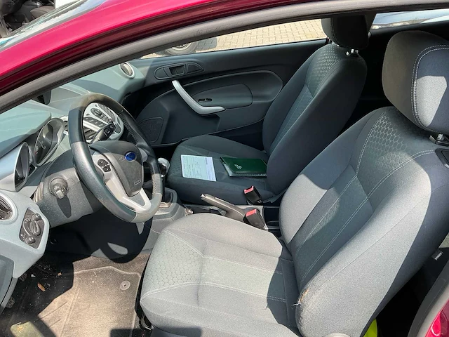 2012 - ford fiesta ecomatic - personenauto - afbeelding 18 van  21
