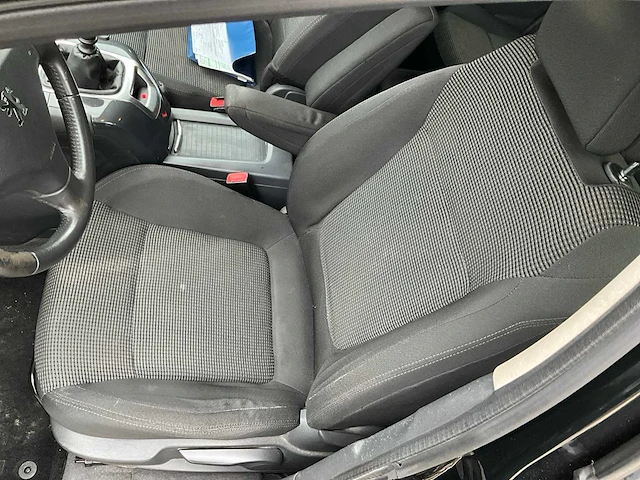 2012 - peugeot 5008 - personenauto - afbeelding 13 van  27