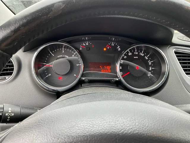 2012 - peugeot 5008 - personenauto - afbeelding 14 van  27