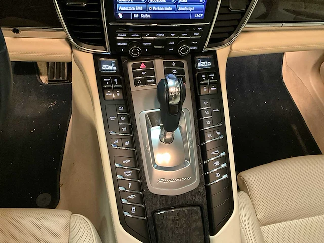2012 - porsche panamera turbo v8 - afbeelding 29 van  47
