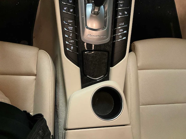 2012 - porsche panamera turbo v8 - afbeelding 31 van  47