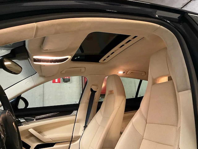 2012 - porsche panamera turbo v8 - afbeelding 38 van  47