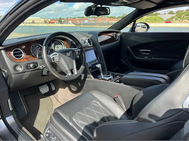 2012 bentley continental coupe personenauto - afbeelding 13 van  33