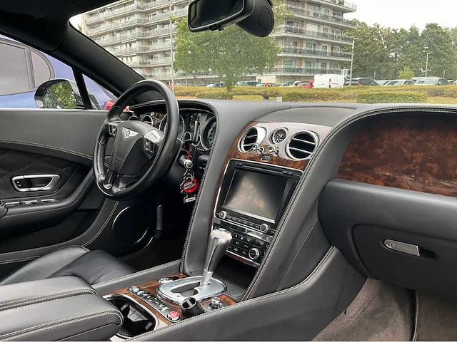 2012 bentley continental coupe personenauto - afbeelding 18 van  33