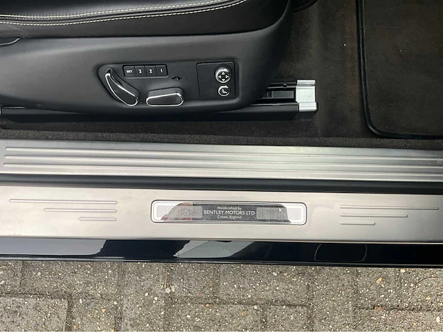 2012 bentley continental coupe personenauto - afbeelding 22 van  33