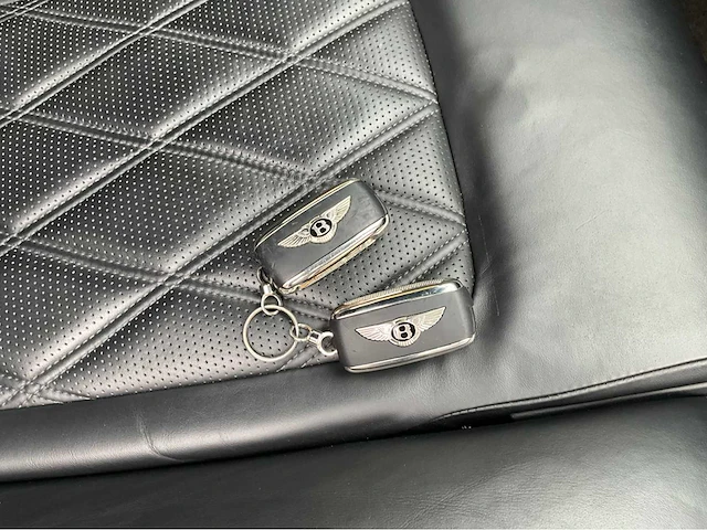 2012 bentley continental coupe personenauto - afbeelding 29 van  33