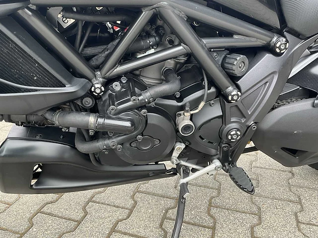 2012 ducati diavel carbon abs - afbeelding 2 van  24