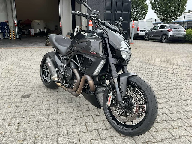 2012 ducati diavel carbon abs - afbeelding 21 van  24