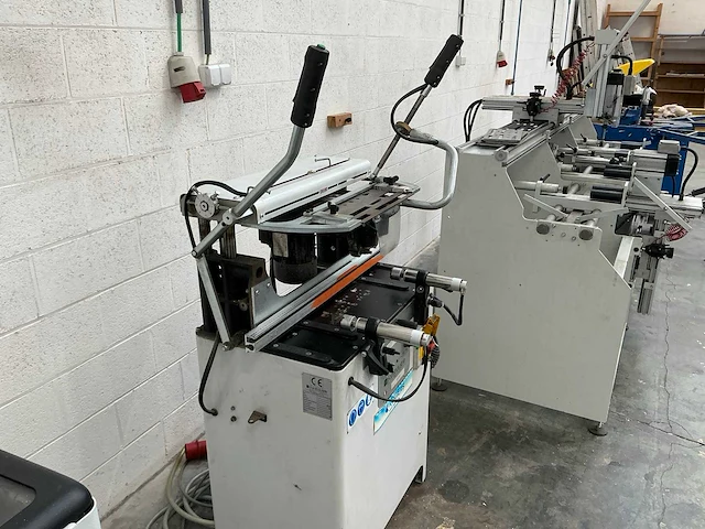 2012 fom industry is05 freesmachines met vast bed - afbeelding 14 van  18