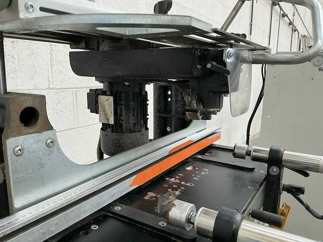 2012 fom industry is05 freesmachines met vast bed - afbeelding 15 van  18