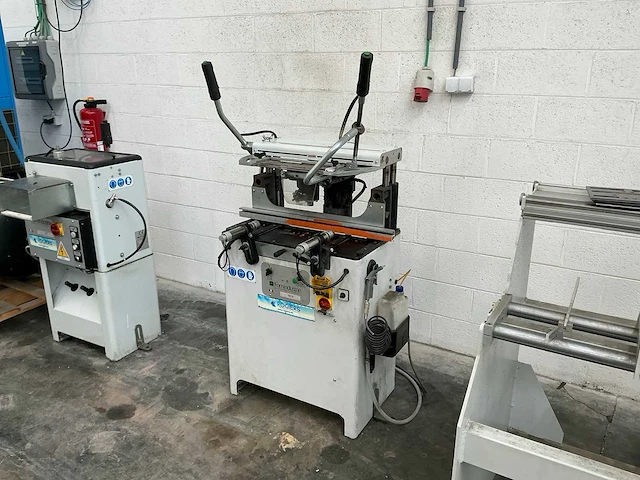 2012 fom industry is05 freesmachines met vast bed - afbeelding 1 van  18