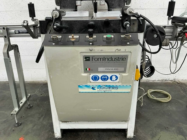 2012 fom industry panda 400 snijmachine - afbeelding 13 van  21