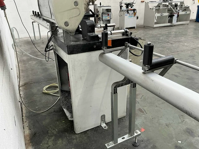 2012 fom industry panda 400 snijmachine - afbeelding 19 van  21