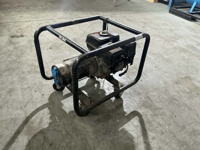 2012 genermore en3000 stroomgenerator - afbeelding 2 van  4