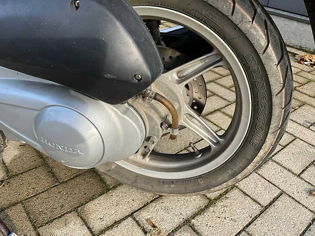 2012 honda sh125 scooter - afbeelding 2 van  23