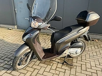 2012 honda sh125 scooter - afbeelding 1 van  23