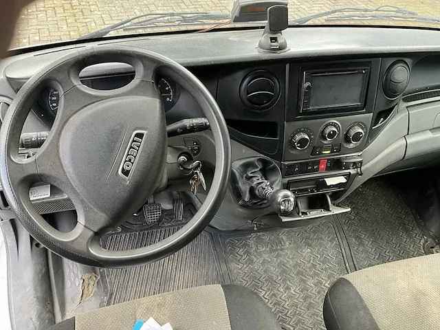 2012 iveco 70c17 vrachtwagen - afbeelding 3 van  27