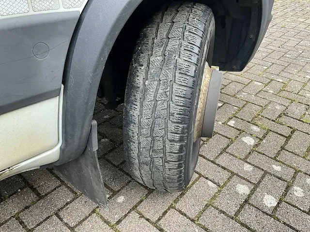 2012 iveco 70c17 vrachtwagen - afbeelding 8 van  27