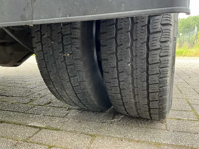 2012 iveco 70c17 vrachtwagen - afbeelding 10 van  27