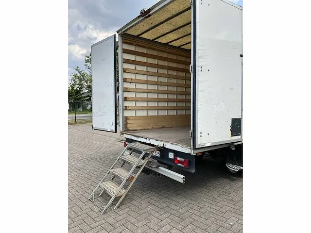 2012 iveco 70c17 vrachtwagen - afbeelding 15 van  27