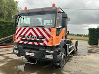 2012 iveco trakker 330 eev vrachtwagen met containerhaak