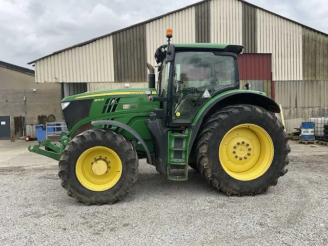 2012 john deere 6210r vierwielaangedreven landbouwtractor - afbeelding 12 van  26