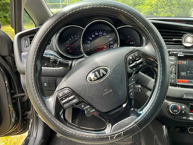 2012 kia new rio personenauto - afbeelding 8 van  32