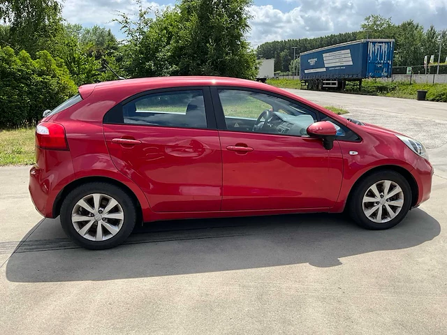 2012 kia new rio personenauto - afbeelding 27 van  30