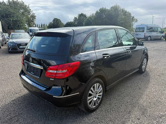2012 mercedes-benz b 180 - afbeelding 13 van  17
