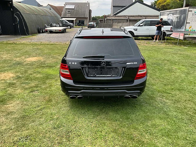 2012 mercedes-benz c 63 amg personenauto - afbeelding 23 van  24